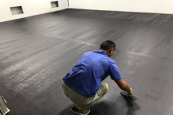 环氧腻子中涂施工